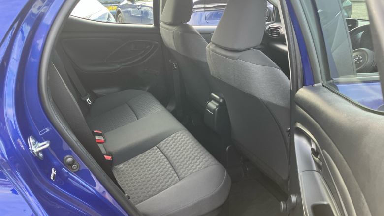 Toyota Yaris 1.5 Hybrid Icon 5dr CVT Hybrid Hatchback